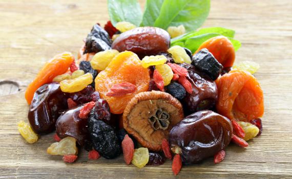 מצאנו מה לעשות עם הפירות היבשים שנשארו