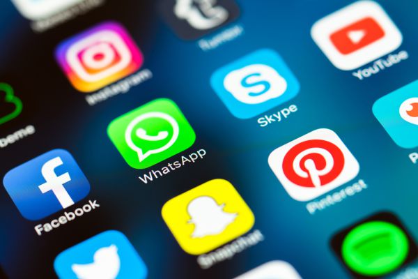 העדכון שיהפוך את ווטסאפ רשמית לרשת חברתית