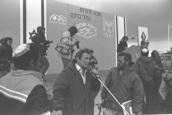 כשאנחנו רצינו לתקוף את הצבא/ סיפור על חנן פורת