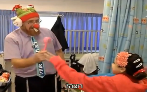 צפו: מה יהודה גליק שאל את הילדה החולה מעזה?