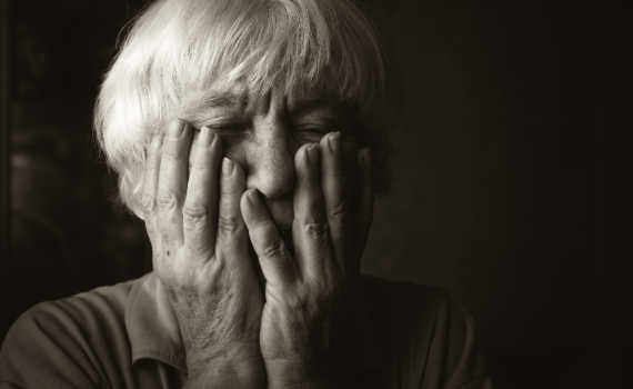 מזעזע: בן 15 חשוד בכליאת אמו חודשים ארוכים