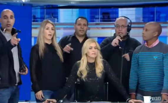 צפו: עובדי רשות השידור פרצו לאולפן בשידור חי