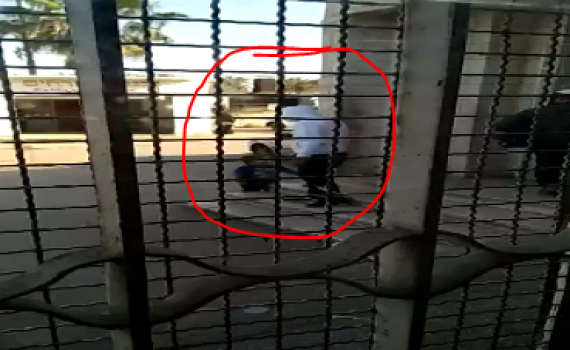 צפו: פדופיל נתפס עם ילד בן שנתיים בנתיבות