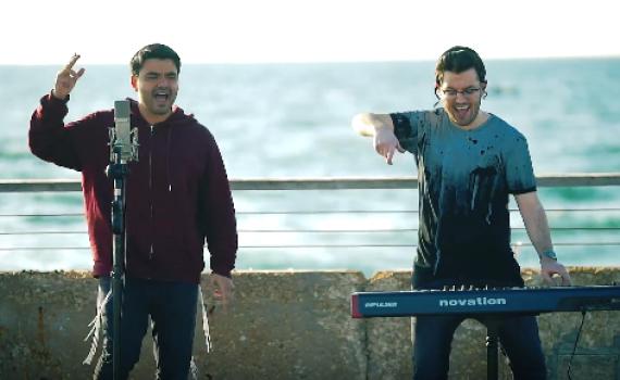 כאן מגיירים בכיף: סינגל חדש לצמד הפופ היהודי