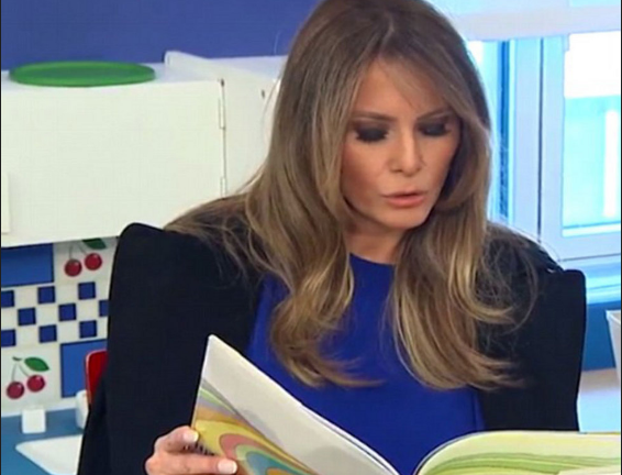 מבקרת חולים: מלניה טראמפ בגרסה האימהית