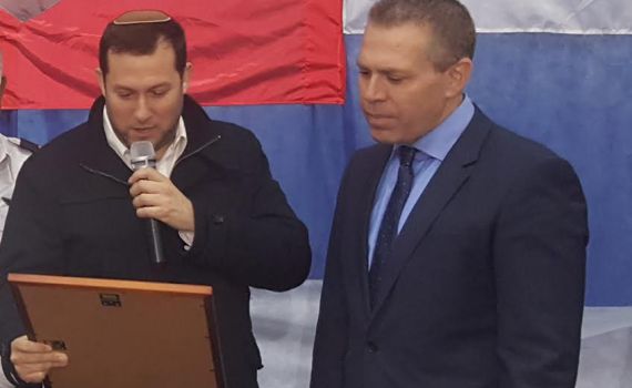 המדינה תאמץ את תכנית ההסברה של המוא"ז שומרון