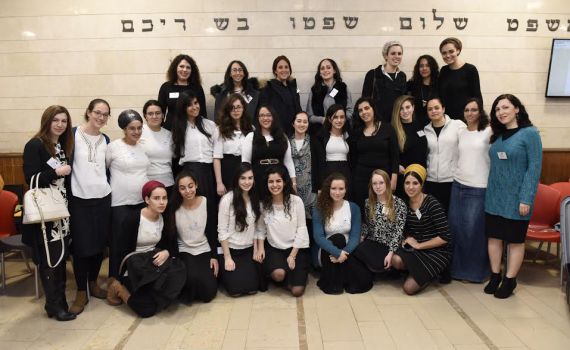 "המדינה לא עושה לכן טובה שאתן מצליחות"