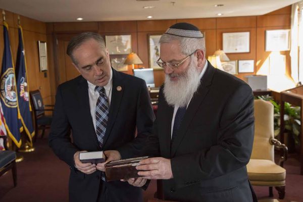 בן דהן והממשל האמריקאי בשיתוף פעולה למען נכי צה"ל