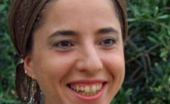 תחת כנפי דפנה / ראיון עם יפעת ארליך