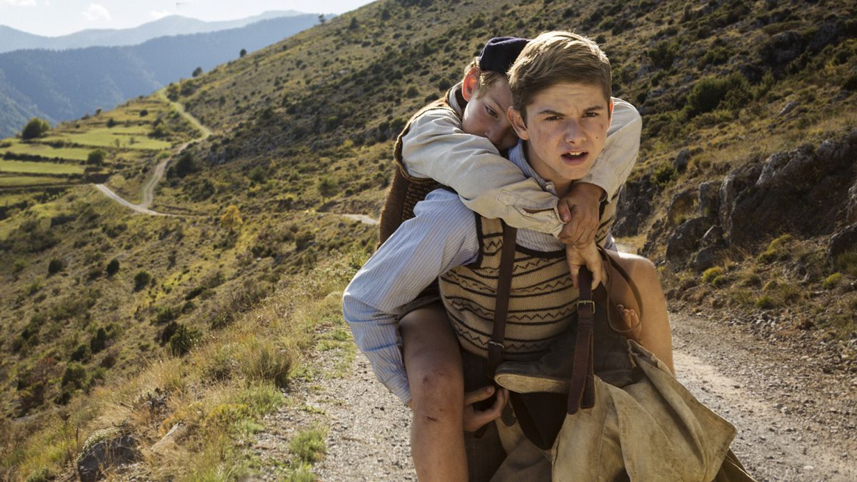 סרט ליום השואה: שקית של גולות • כשהילדות מתנפצת