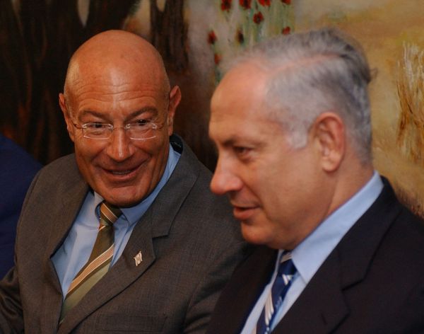 תיק 1000 מתפוגג: מילצ'ן מרכך את עדותו