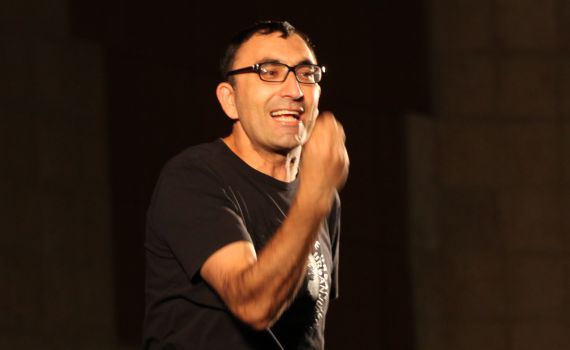 קורע: ישראל קטורזה בטיפים לחיי הנישואים. צפו