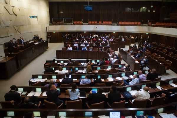 ביום האחרון של מושב הכנסת: אושר חוק השירות הלאומי