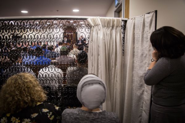 חשד: נכנס לעזרת נשים ותקף מינית