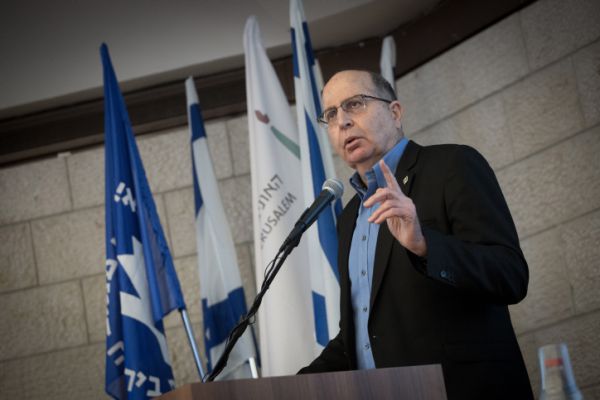 יעלון משתלח ברב יגאל: "לא יכול בכלל לקרוא לו רב"