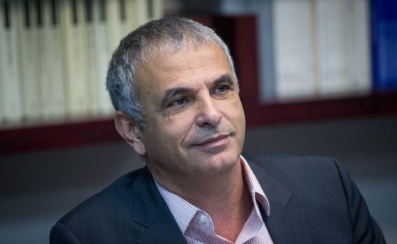 לראשונה בקולו: כחלון מגיב לאולטימטום של נתניהו