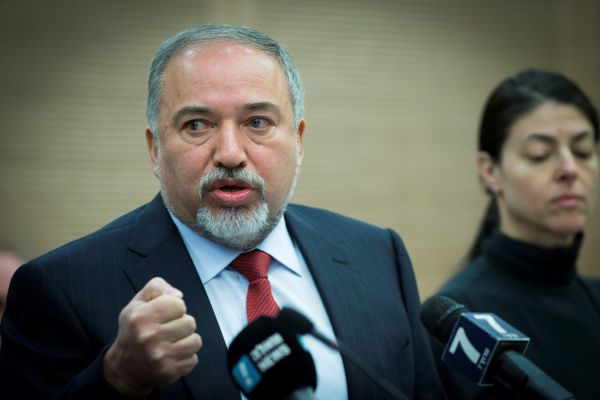 אולטימטום לרב יגאל: תתפטר או שהמכינה תיסגר