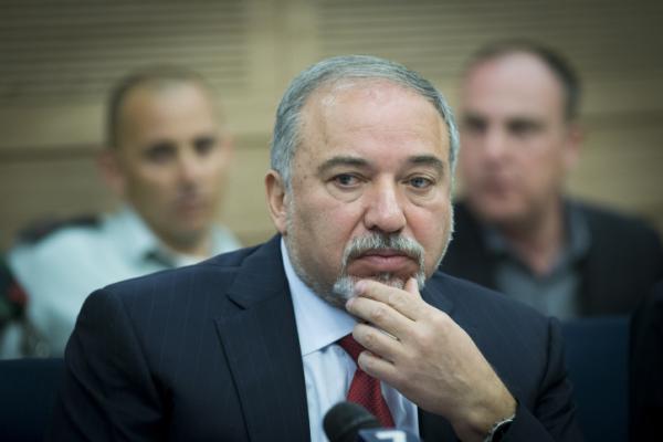 מטס חיל האוויר: לבדואים – כן. למתנחלים – לא