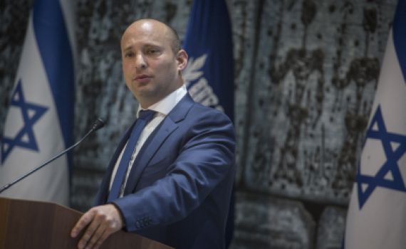 "ברברת איווטית טיפוסית, מכינת עלי לא תיסגר"