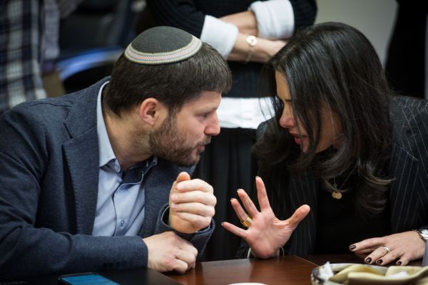 סרבנות גיוס? בבית היהודי מתנערים מסמוטריץ'