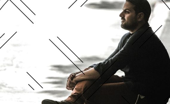 העולם של עקיבא: ביקורת אלבום בכורה