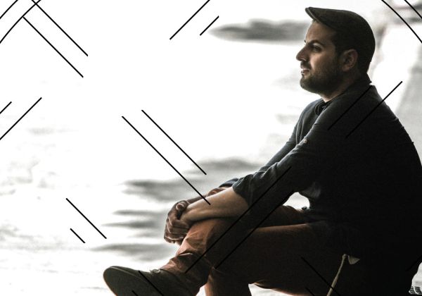 העולם של עקיבא: ביקורת אלבום בכורה