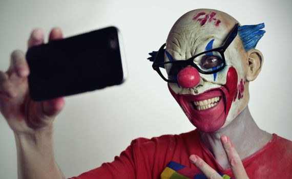 העמלק של ימינו – ההתמכרות לסמרטפון