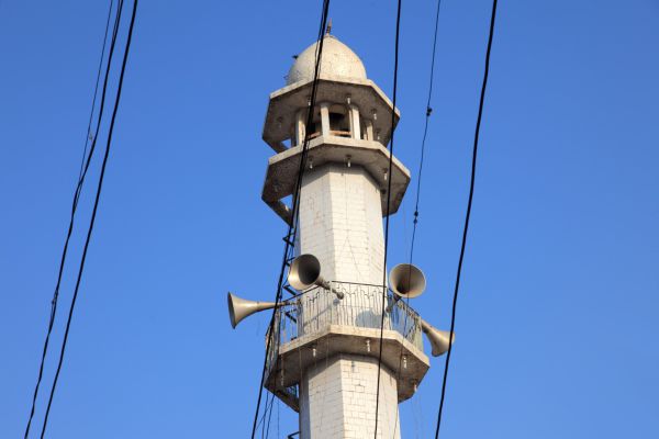 הח"כים הערבים השתוללו; חוק המואזין עבר בטרומית