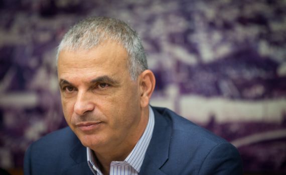 שוקלים לשדרג פלאפון? לכחלון יש בשורה בשבילכם