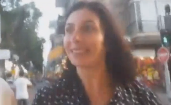 "סמרטוטה, זבל": רגב הותקפה בתל אביב. צפו