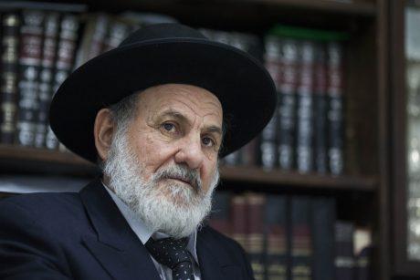 מתקפה על הפוסק הספרדי: 'האשכנזים היו רוגמים אותו'
