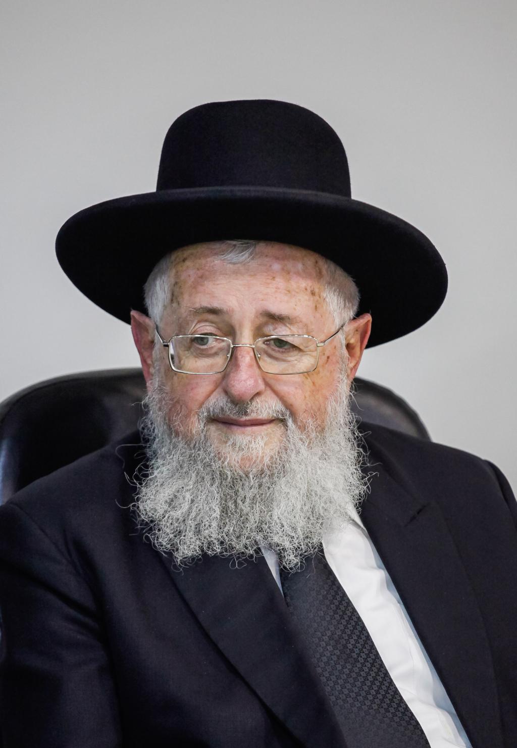 הרב דיכובסקי מבהיר: "הרב יצחק יוסף – גדול שבגדולים"