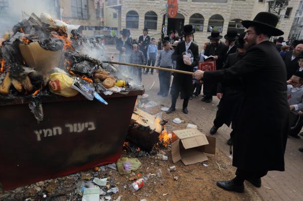 מה לא חמץ ולא צריך לזרוק מהבית לפני פסח? הרשימה המלאה