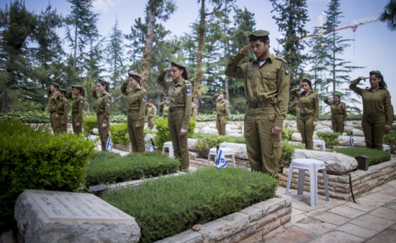 "ונזכור את כולם": הנצחת הנופלים בדרך אחרת