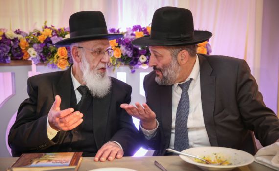 ש"ס מאיימת: "אם צריך נפרוש גם מהממשלה"