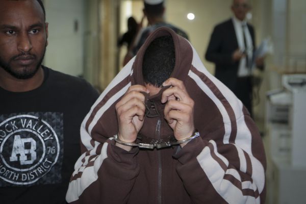 השב"כ: דקירת המנהלת בלוד הייתה פיגוע לאומני