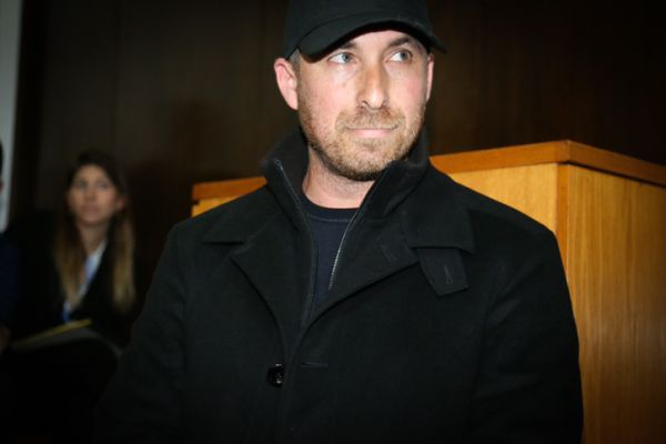 מבוכה למשטרה: העבריין הבכיר ייצג את עצמו וזוכה