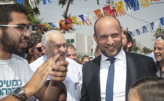 בלי מתחרים: בנט ניצח בענק את הבחירות