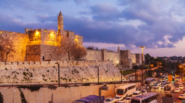 בדרך לירושלים עוצרים ומבלים בגנים הלאומיים