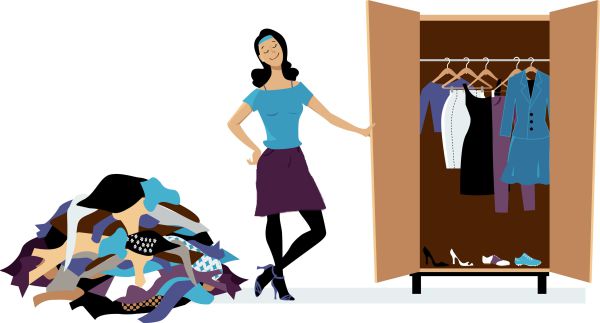 מתקשה להיפרד מבגדים ישנים? כך תצליחי להתגבר