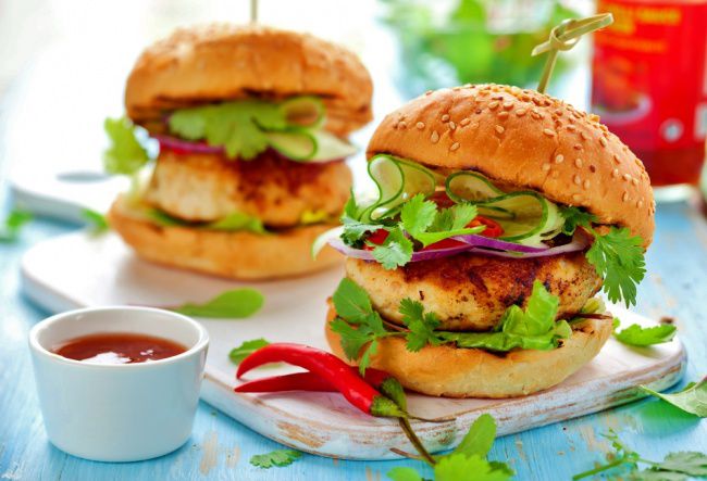 לא תעמדו בפניהן: מתכון לקציצות חזה עוף