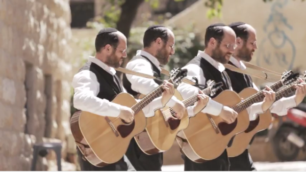 צפו: אהרן רזאל בקליפ חדש וירושלמי