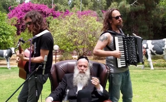 אהבנו: שולי רנד בביצוע משעשע ל'לא תדעי כמה'