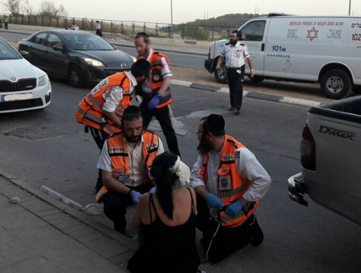 'מחבל דתי': אשה נפצעה בראשה כי 'הייתה לא צנועה'