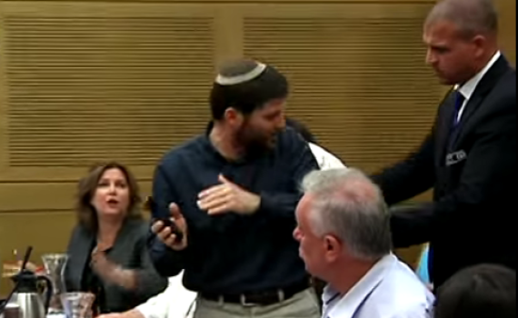 צפו: סמוטריץ' נזרק מהוועדה ותקף: 'דיקטטורית'