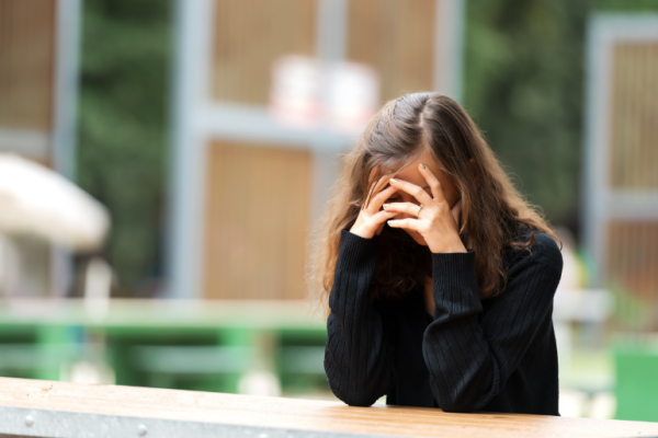 הטיח את ראש בתו בקיר כי "רצתה לעזוב את הדת"