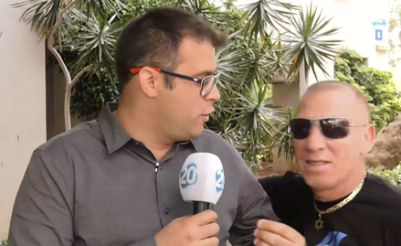 צפו: אזרחים מפריעים לאורן חזן בשידור חי