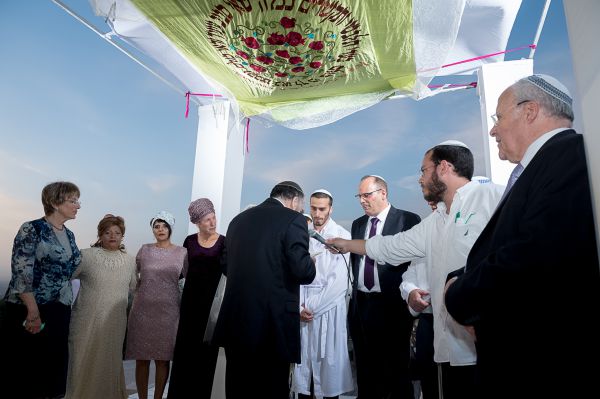 חתונת השנה במגזר: בנה של אתי אורלב נישא