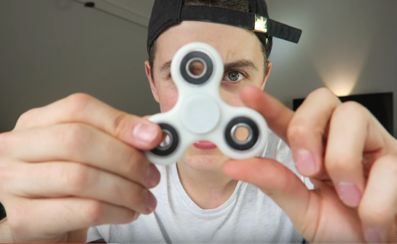 הלם: מה עומד מאחורי הלהיט שכבש את העולם?