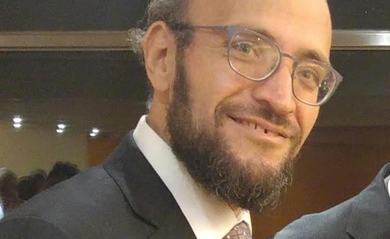 מכה לרבנות: מומחה לכשרות חוצה את הקווים